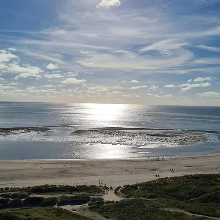 Дом отдыха 6 Person In Blavand-by Traum Блаванн