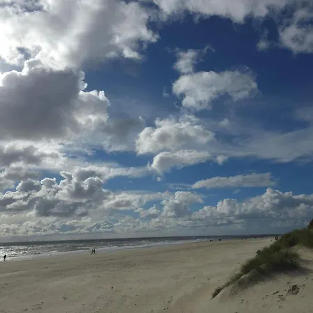 6 Person In Blavand-by Traum