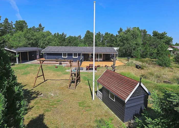 6 Person In Blavand-by Traum *